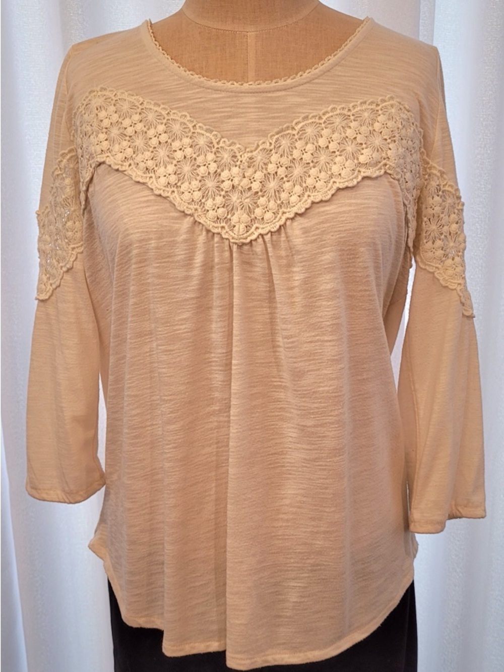 Lucky Brand Cream Crochet Yoke 3/4 Sleeve Blouse